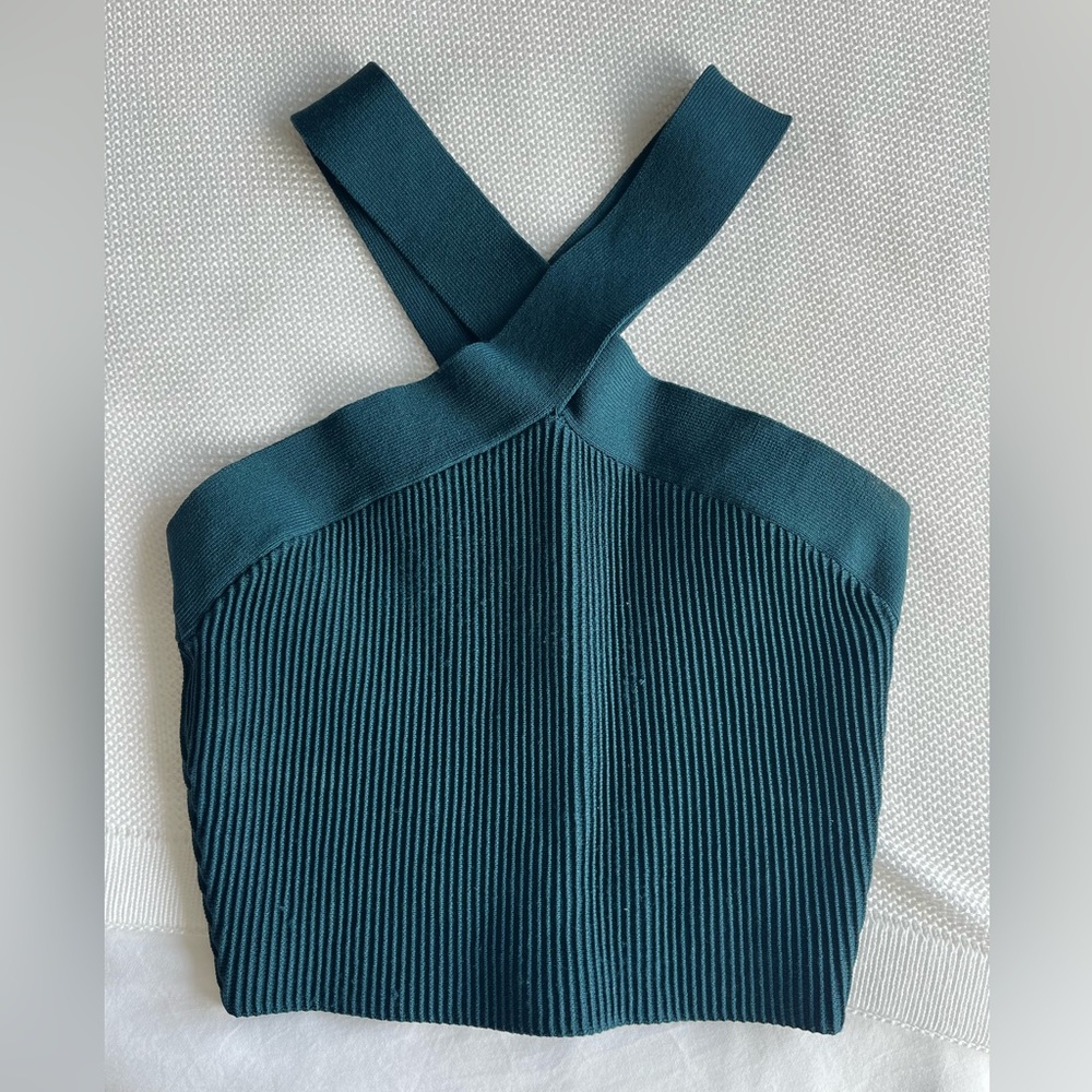ARITZIA BABATON SCULPT KNIT CROSS NECK TANK IN HERBAGE GREEN- NEW
